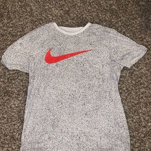 Nike t shirt / large